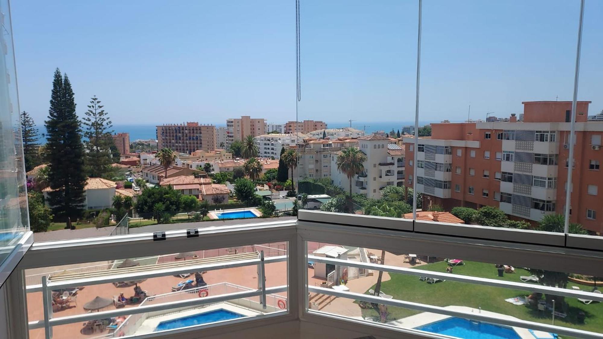 Enjoying Together Torremolinos Esterno foto